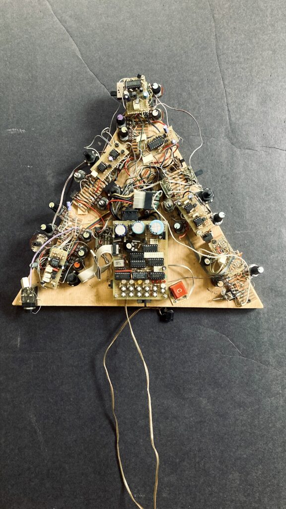 Early LepLoop prototype based on Musichello circuit