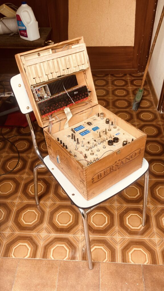 L.E.P. Musichello boutique synth hardware details